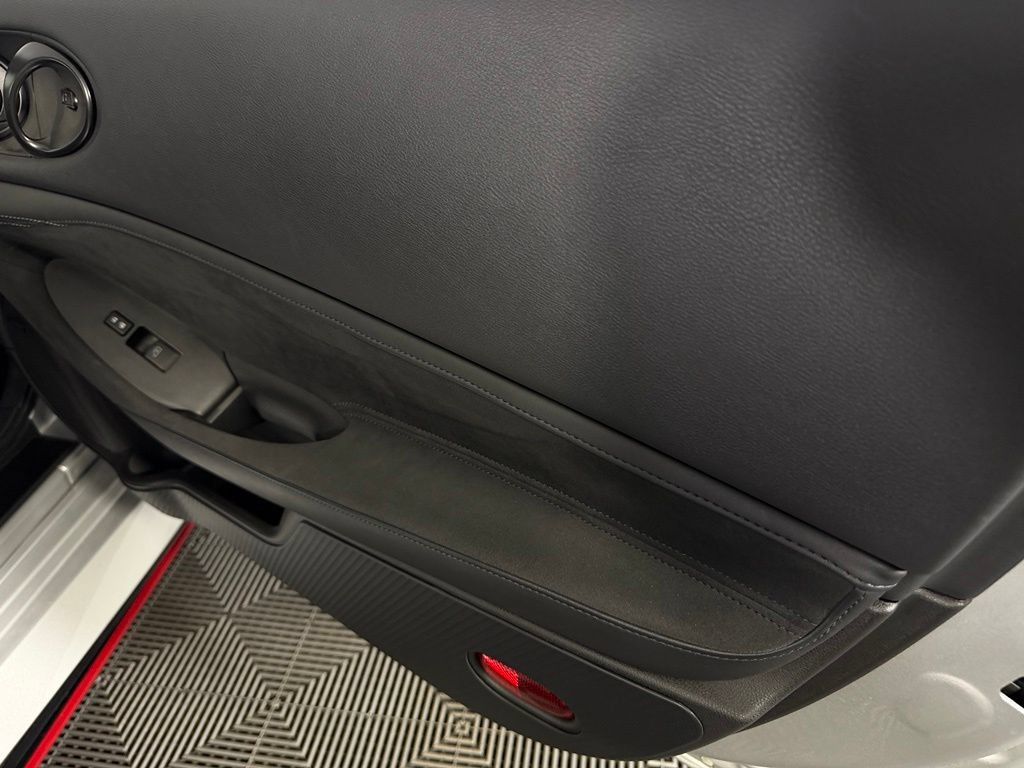 Used 2025 Nissan Z NISMO w/ Floor Mat Package RWD image 29