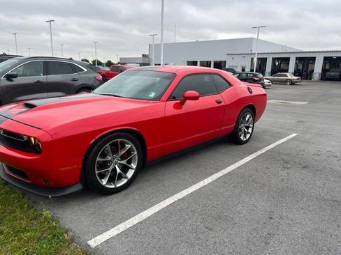 Used 2022 Dodge Challenger GT RWD image 2