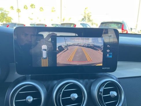 Used 2021 Mercedes-Benz GLC 300 4MATIC image 14