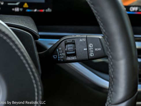 Used 2023 BMW X7 xDrive40i w/ M Sport Package image 42