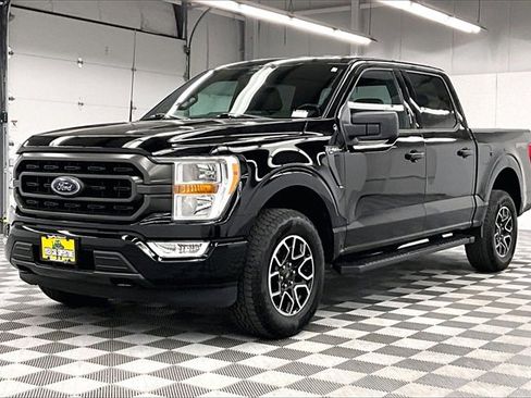 Used 2022 Ford F150 XLT w/ Equipment Group 301A Mid image 11