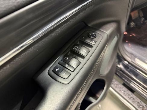 Used 2021 Jeep Grand Cherokee Limited w/ Quick Order Package 28K 80th AWD/4WD image 13