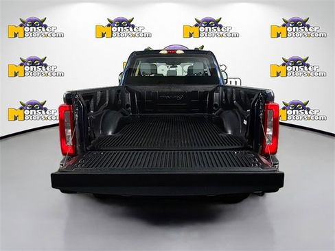 Used 2023 Ford F250 XL w/ XL Chrome Package image 25