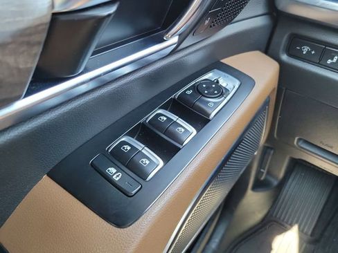 Certified 2020 Kia Telluride SX w/ SX Prestige Package AWD/4WD image 29