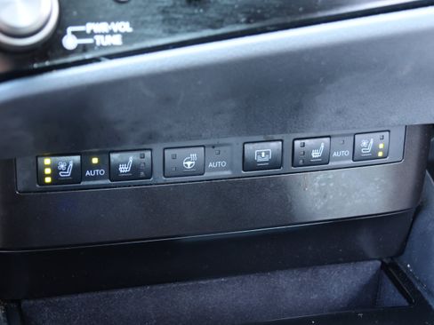 Used 2024 Lexus ES 300h w/ Premium Package FWD image 28