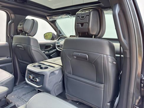 Used 2026 Ford Expedition Platinum w/ Stealth Appearance Package AWD/4WD image 39