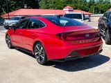 Used 2022 Hyundai Sonata SEL Plus w/ Preferred Accessory Package image 5