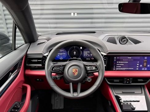 New 2026 Porsche Macan 4 Electric AWD/4WD image 19