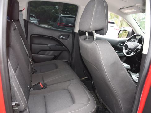 Used 2017 Chevrolet Colorado LT w/ LT Convenience Package RWD image 17