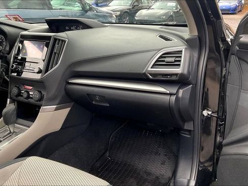 Used 2019 Subaru Forester Premium image 16