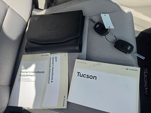 Used 2017 Hyundai Tucson SE FWD image 16