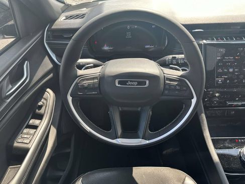 Used 2023 Jeep Grand Cherokee L Laredo AWD/4WD image 14