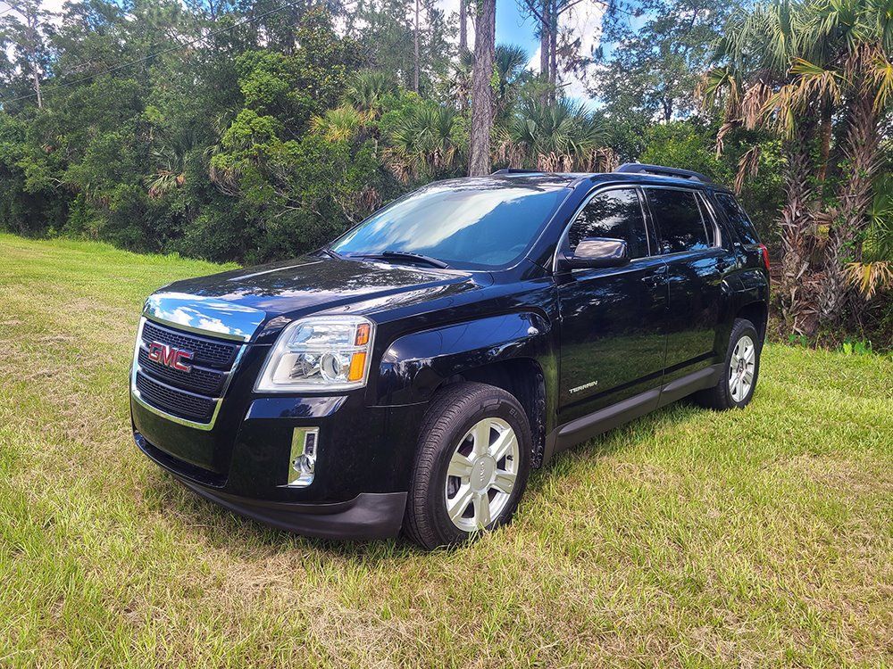 Used 2015 GMC Terrain SLT FWD image 1