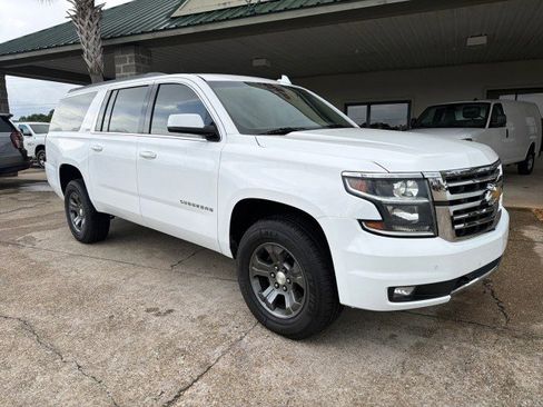 Used 2016 Chevrolet Suburban LT w/ Luxury Package image 3
