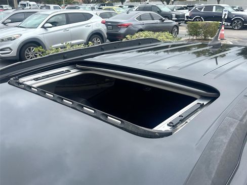 Used 2020 Ford EcoSport SE w/ SE Convenience Package image 24