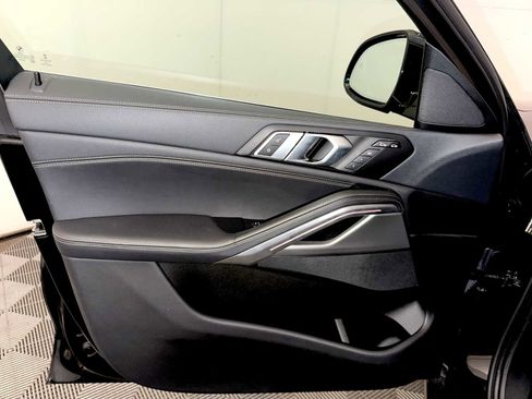 Certified 2023 BMW X6 xDrive40i w/ Premium Package image 11