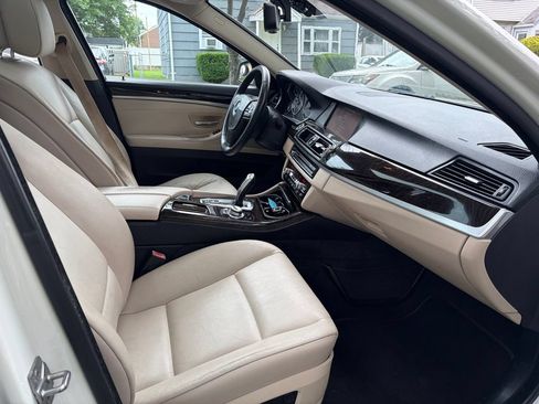Used 2011 BMW 528i Sedan RWD image 29