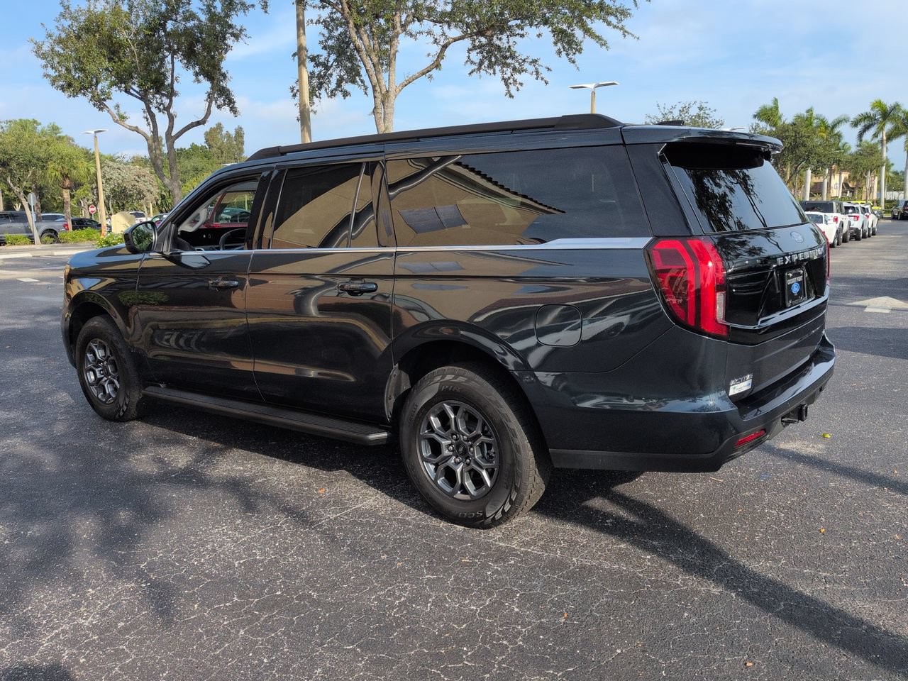 Certified 2025 Ford Expedition Max Active AWD/4WD image 6