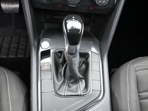 Used 2022 Volkswagen Tiguan S FWD image 24