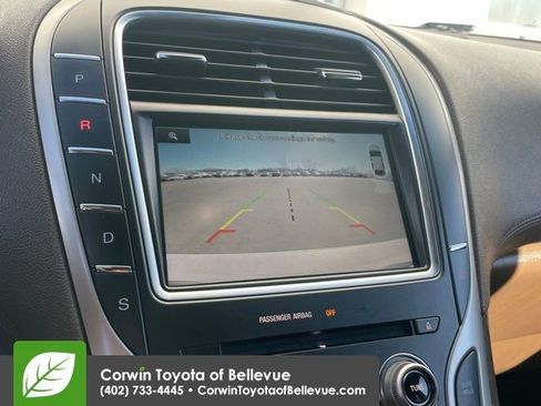 Used 2016 Lincoln MKX Reserve w/ Climate Package image 25