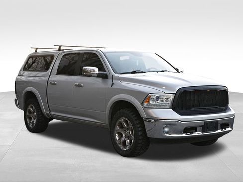 Used 2016 RAM 1500 Laramie w/ Convenience Group image 8