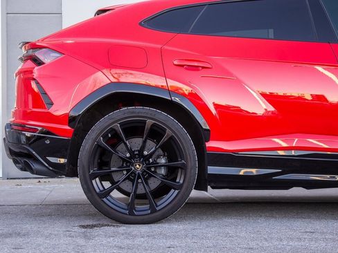 Used 2020 Lamborghini Urus image 6