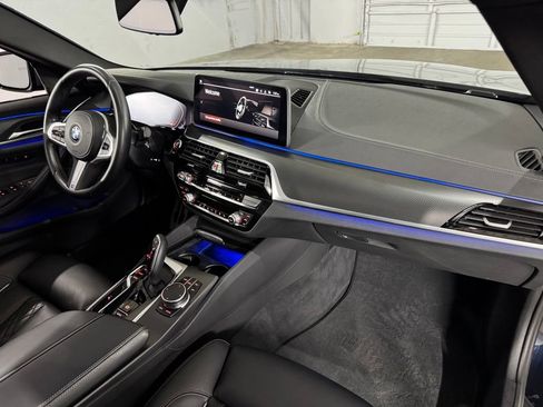 Used 2023 BMW M550i xDrive AWD/4WD image 52