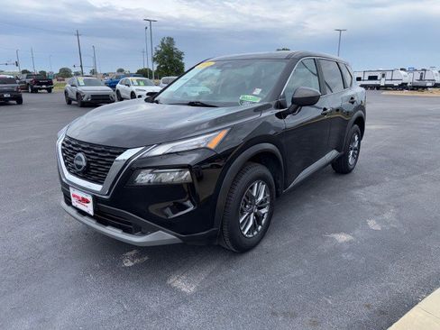 Used 2023 Nissan Rogue S AWD/4WD image 5