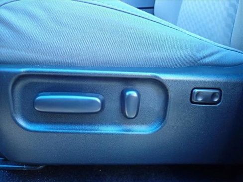 Used 2021 Toyota Tacoma SR5 w/ Technology Package AWD/4WD image 11