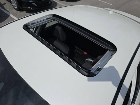 New 2025 Nissan Altima 2.5 SV w/ SV Premium Package image 4