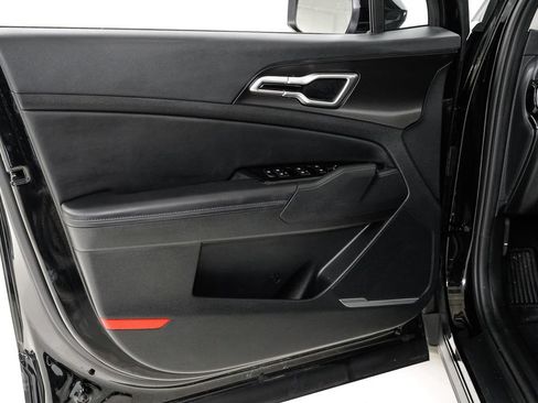 Certified 2025 Kia Sportage EX image 7