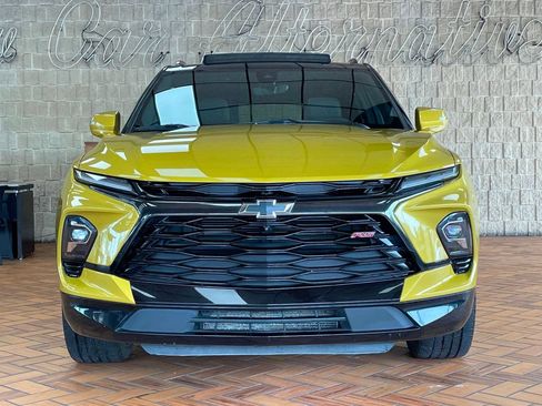 Used 2023 Chevrolet Blazer RS w/ Driver Confidence II Package FWD image 3