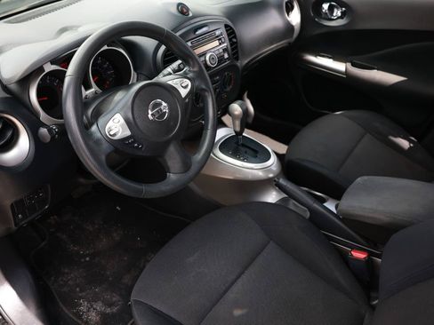 Used 2013 Nissan Juke S w/ Sport Pkg FWD image 4