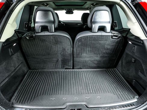Used 2023 Volvo XC90 B6 Plus w/ Protection Package Premier AWD/4WD image 32
