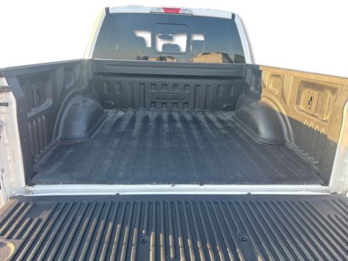 Used 2018 Ford F150 Lariat image 11