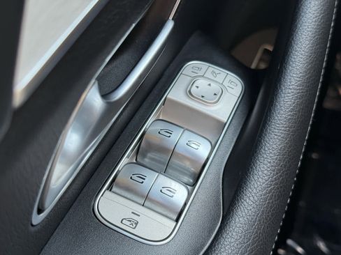 Used 2024 Mercedes-Benz GLE 350 4MATIC image 23