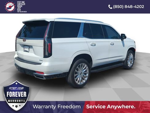 Used 2021 Cadillac Escalade Premium Luxury RWD image 6