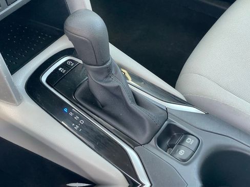 Used 2023 Toyota Corolla Cross L image 20