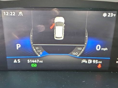 Used 2022 Volkswagen Tiguan SE w/ Panoramic Sunroof Package image 13