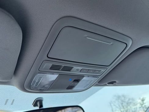 Used 2016 Honda Odyssey SE image 29