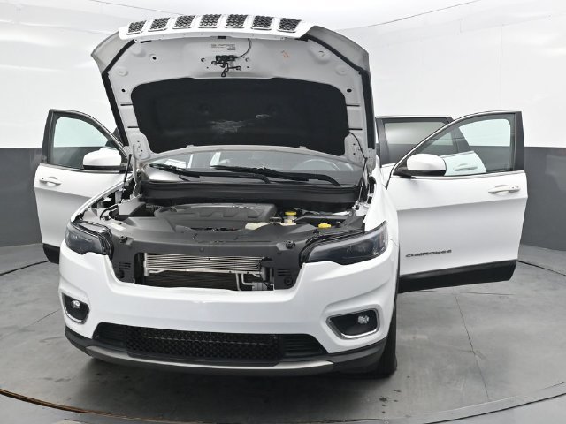 Used 2019 Jeep Cherokee Limited w/ Trailer Tow Group AWD/4WD image 31