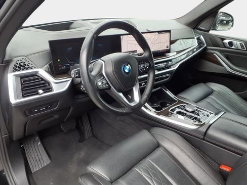 Used 2025 BMW X5 xDrive50e image 12