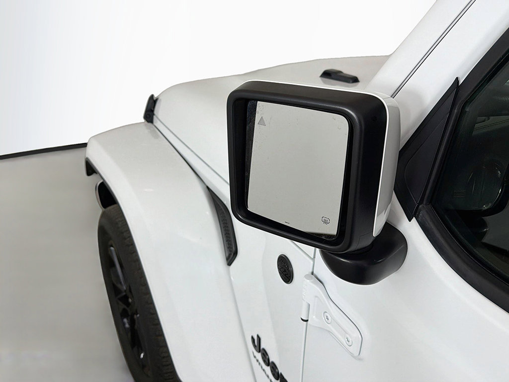 Used 2023 Jeep Wrangler Unlimited Sahara AWD/4WD image 29
