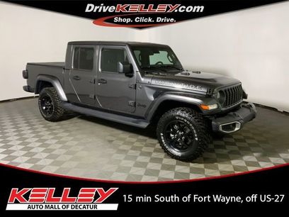 Used 2025 Jeep Gladiator Sport