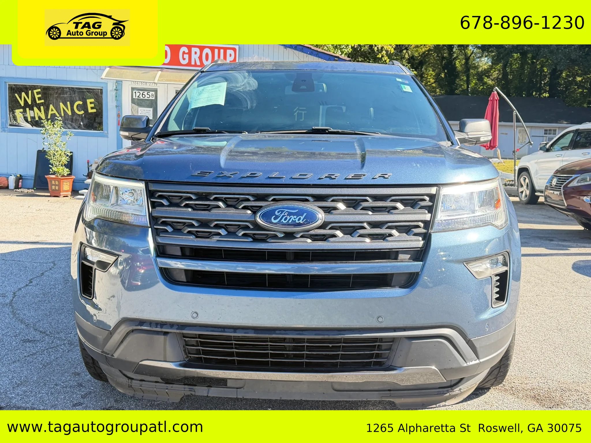 Used 2019 Ford Explorer XLT w/ Equipment Group 202A AWD/4WD image 2