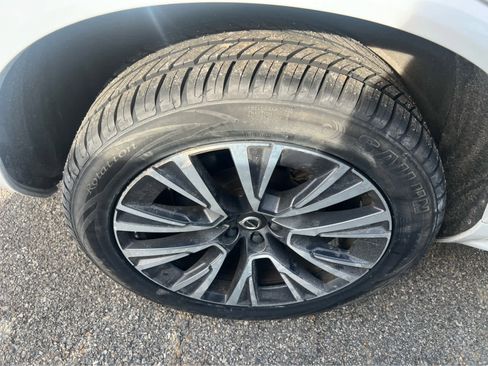 Used 2022 Volvo XC90 T8 R-Design Expression image 14