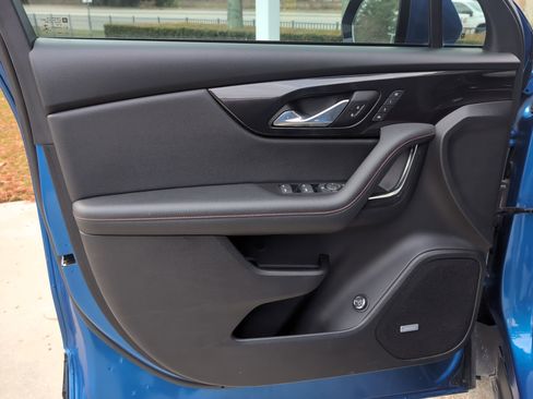 Used 2021 Chevrolet Blazer RS w/ Enhanced Convenience Package image 14