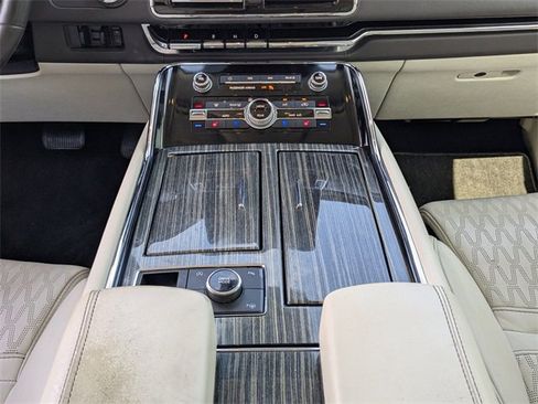 Used 2020 Lincoln Navigator L Black Label w/ Cargo Convenience Package image 20