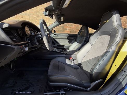 Certified 2024 Porsche 911 GT3 image 5