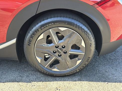 Used 2025 Kia EV6 Light AWD/4WD image 26